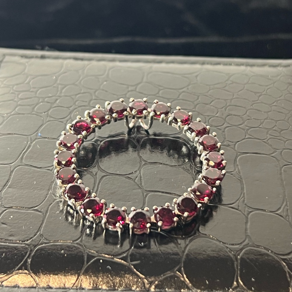 Round Silver 925 Red Gemstones Pendant